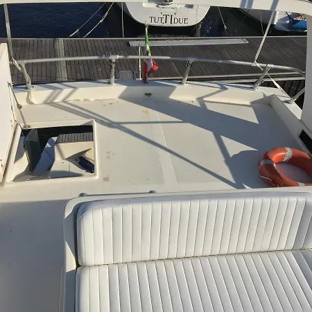Bed & Breakfast Malbicas Boat *